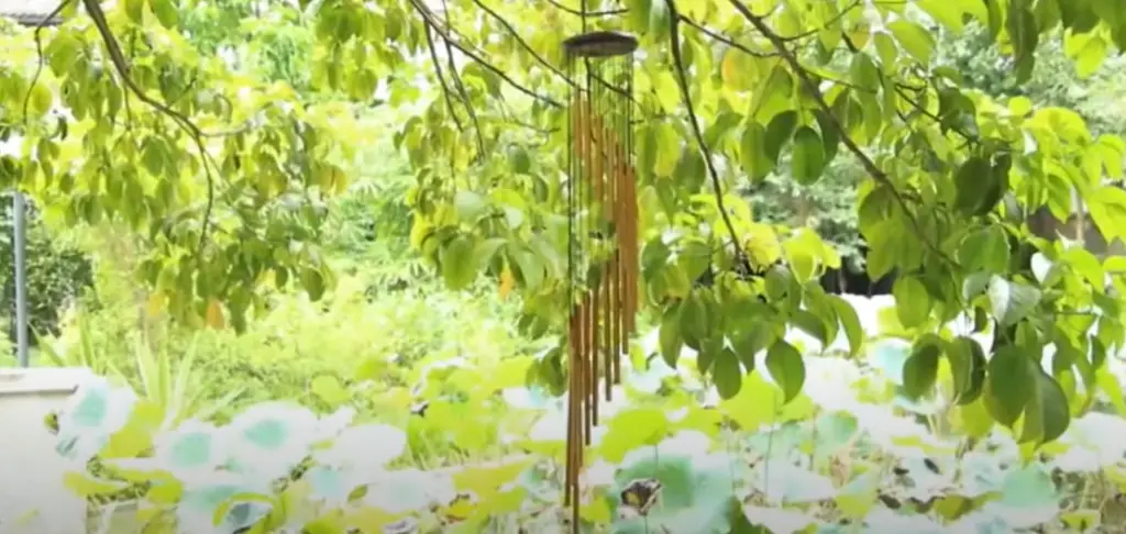 How are wind chimes measured?