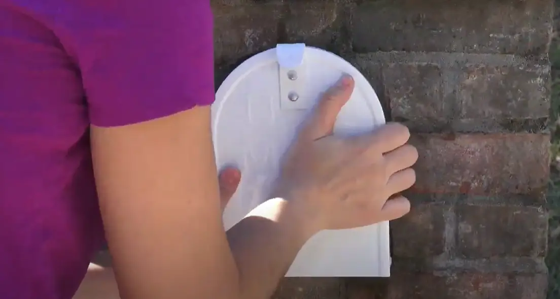 How to Fix Mailbox Door Rivet? WindChimesGuide